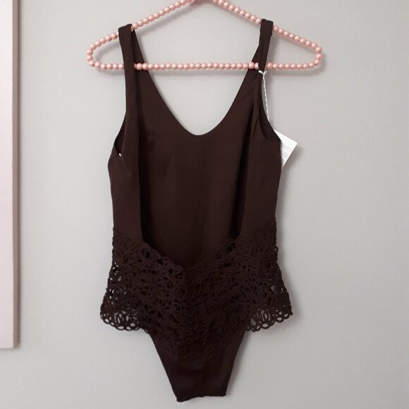 NWT La Perla brown macrame accented one piece swimsuit, 34B - Picture 9 of 11